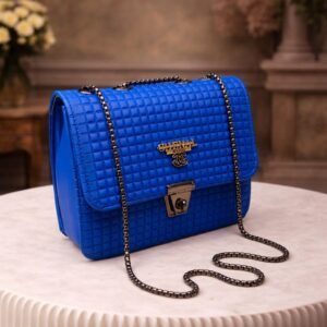 quilted shoulder bag for women with chain strap and lock stylish crossbody sling handbag