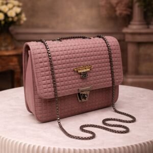 quilted shoulder bag for women with chain strap and lock stylish crossbody sling handbag